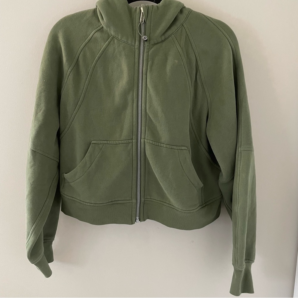 Lululemon Scuba Cropped Full-Zip (2021)